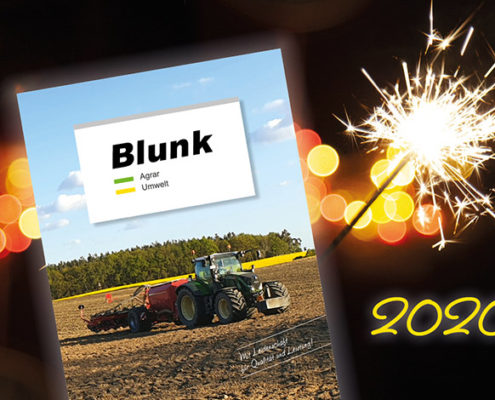 Blunk Neujahrsgruß - © Foto mit Wunderkerze Egor - AdobeStock_309051587