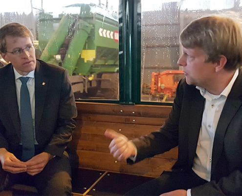 Ministerpräsident Günther besucht Umwelt- und Agrardienstleister Blunk 14