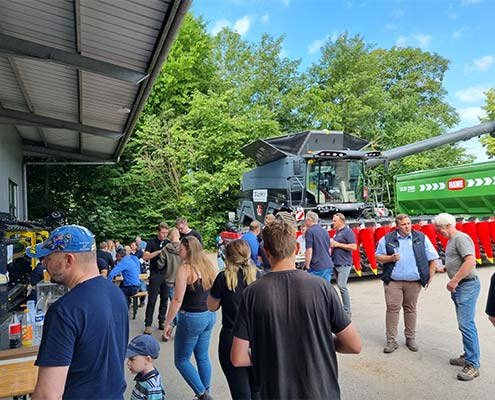 Blunk stellt neue Agrar Technik bei Drescherbier in Rendswühren vor - 111738