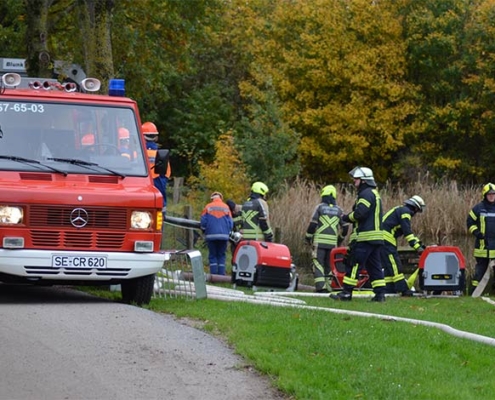 Übungseinsatz der Feuerwehr bei Blunk in Rendswühren - Foto Jugendfeuerwehr Bornhöved 03
